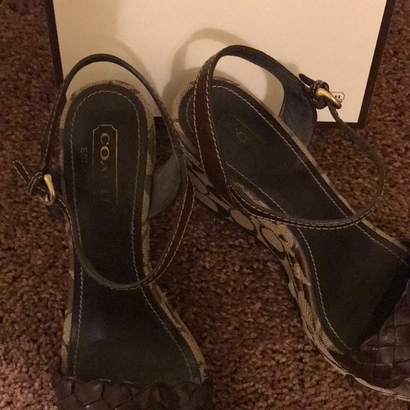 COACH Wedges - Picture 3 of 6